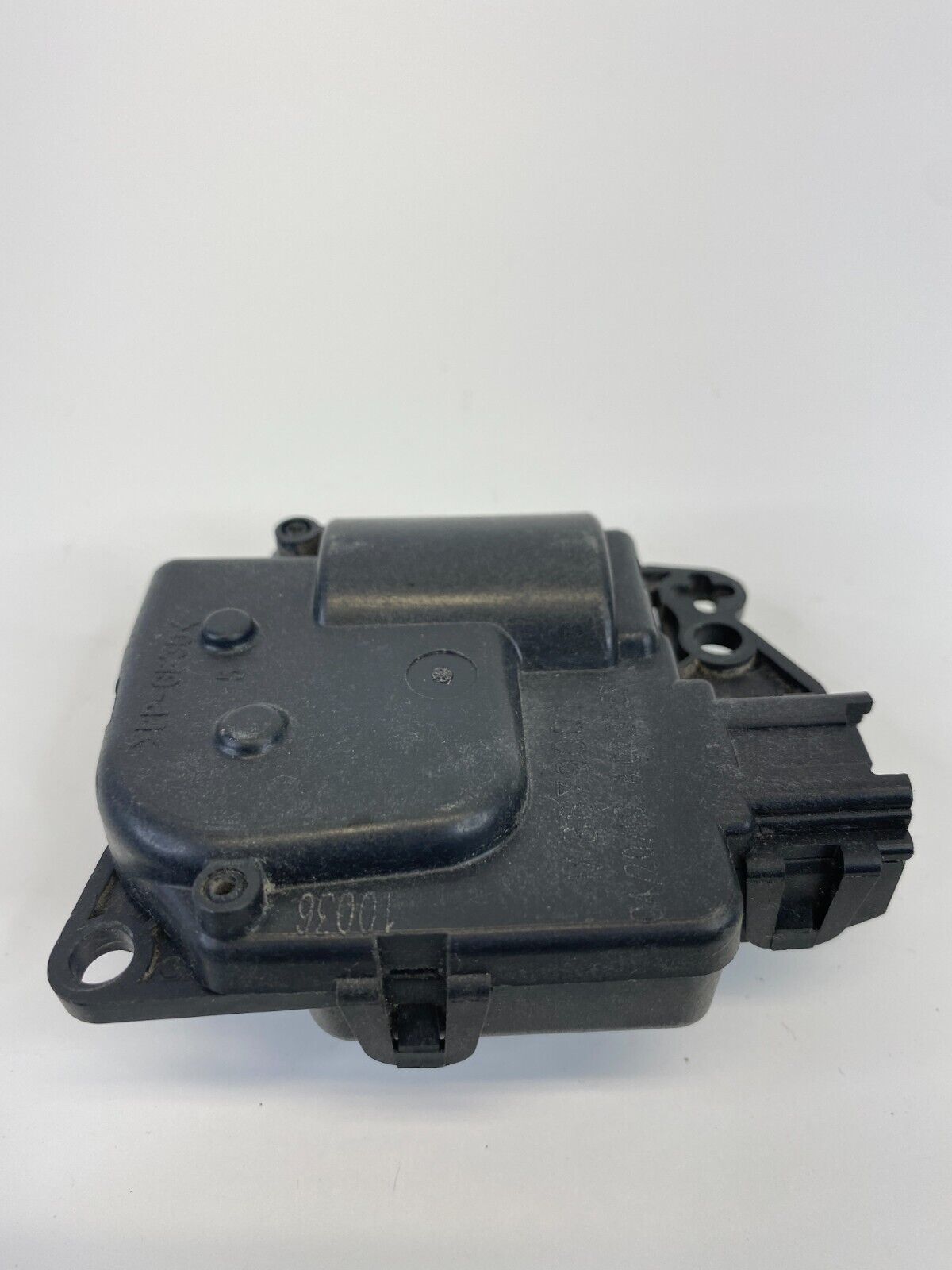 09-14 Volkswagen Routan HVAC A/C Heater Blend Door Flap Actuator M8679001 OEM