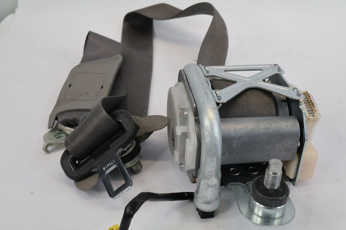 2008-2011 HONDA ACCORD SEDAN FRONT RH PASSENGER SEAT BELT RETRACTOR 2029802 OEM