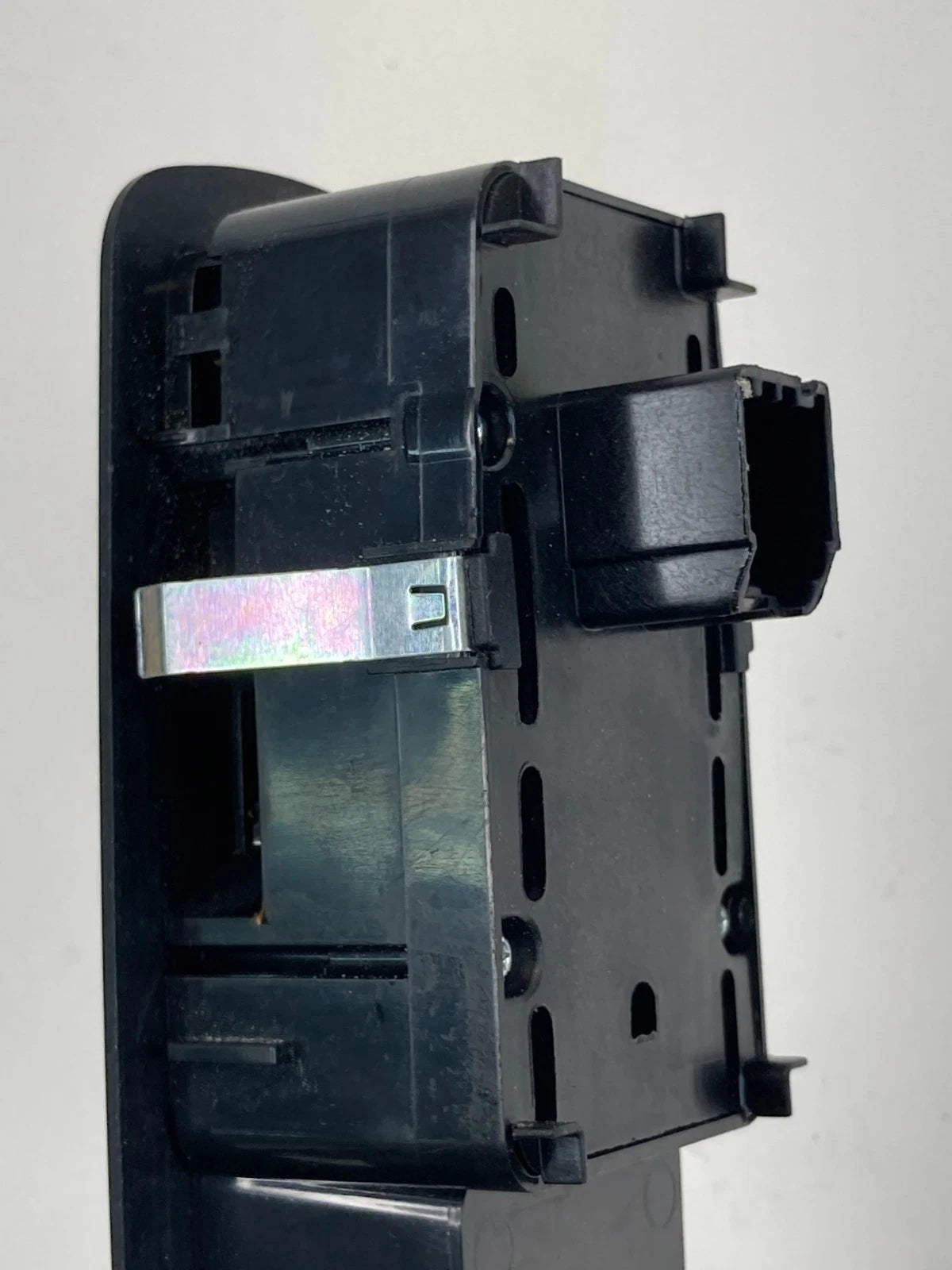 2015-2017 CHRYSLER 200 FRONT RIGHT SIDE POWER WINDOW CONTROL SWITCH 68268251AA