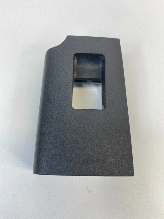 08-11 FORD FOCUS REAR RIGHT SIDE DOOR POWER WINDOW SWITCH BEZEL 8S43-54275A28