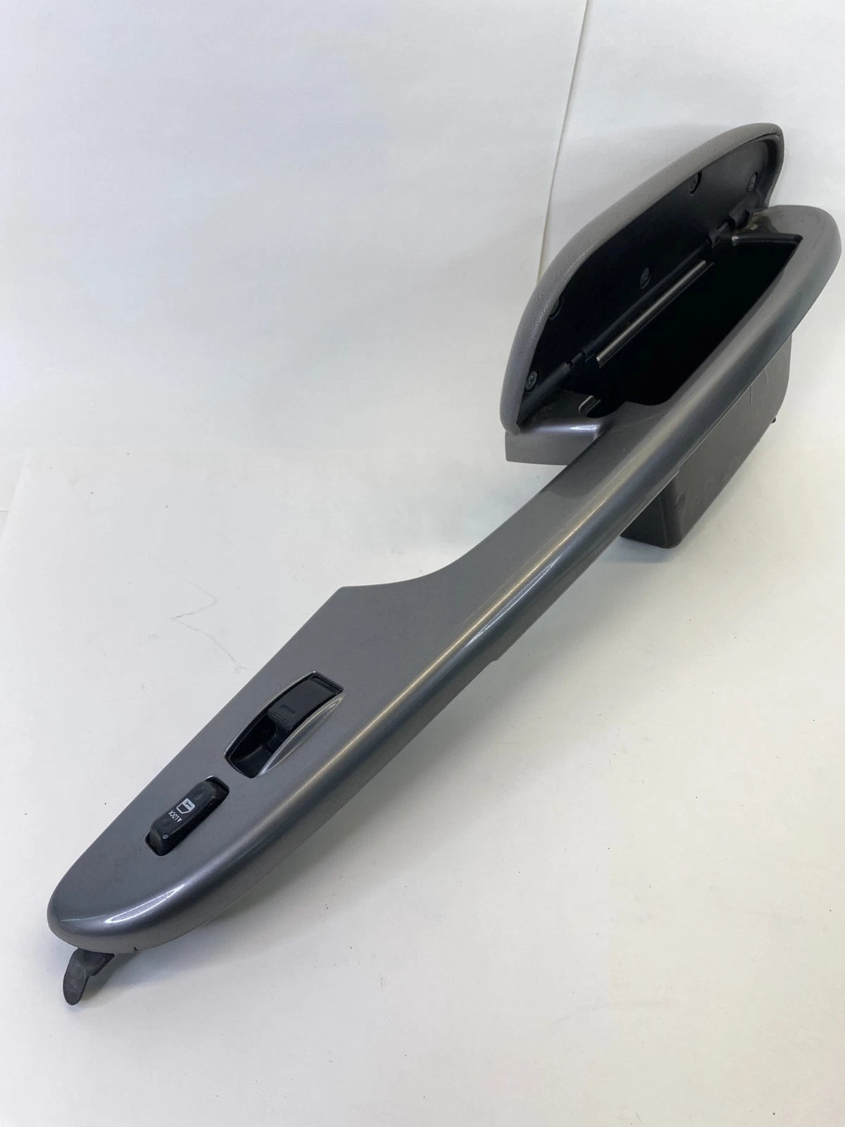 06-10 TOYOTA SIENNA FRONT RIGHT PASSENGER WINDOW LOCK SWITCH ARMREST BEZEL OEM