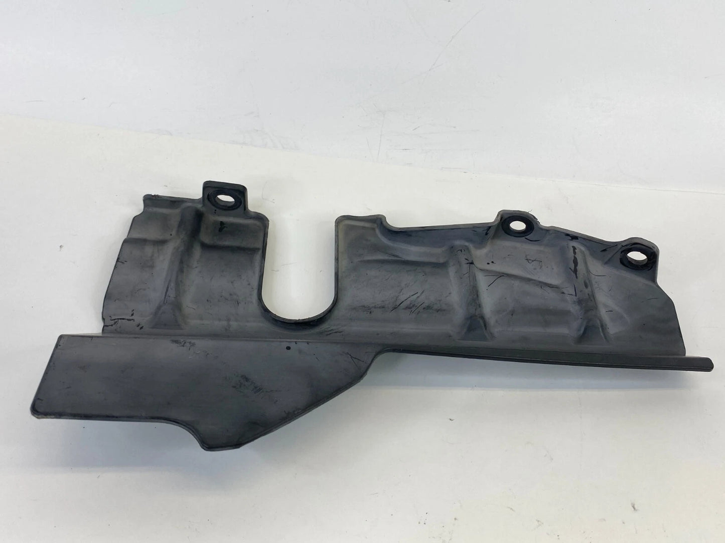 06-08 HONDA RIDGELINE FRONT LEFT AIR DEFLECTOR GUIDE BRACKET PLATE 71114-SJC OEM