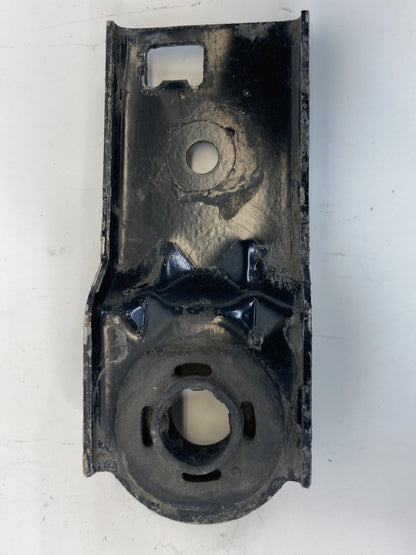 1998-2002 Lincoln Town Car Mount Radiator Upper Bracket Mount Pair Set