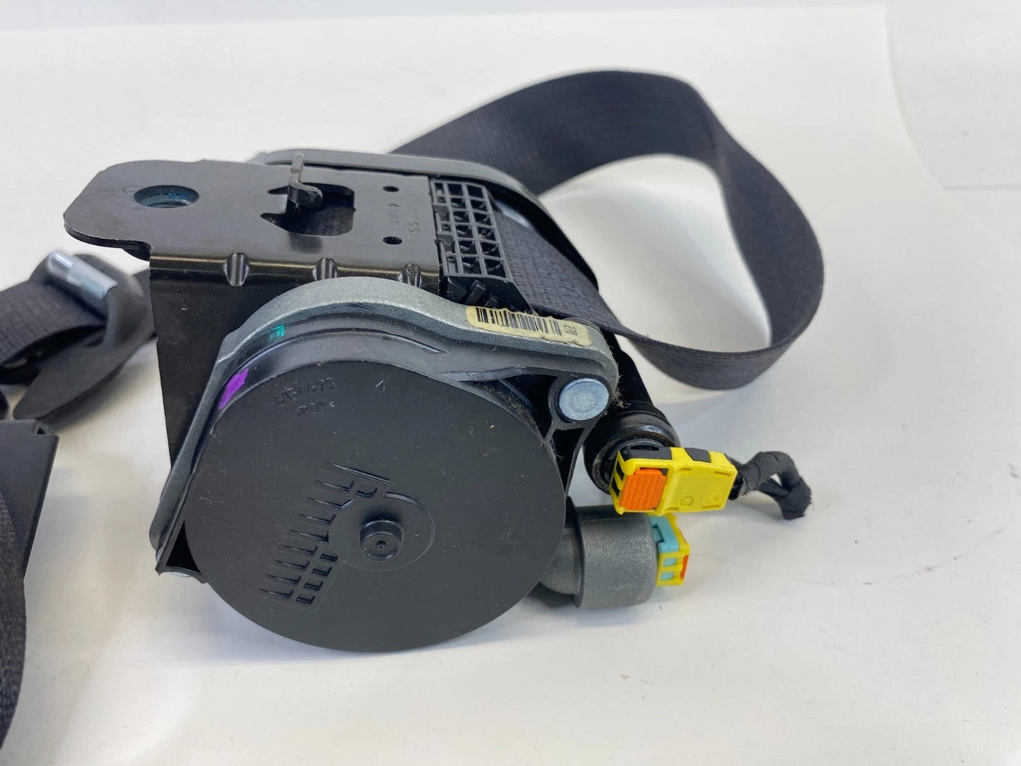 15-17 Chrysler 200 Front Right Side Seat Belt Retractor Pretensioner 68164338AA