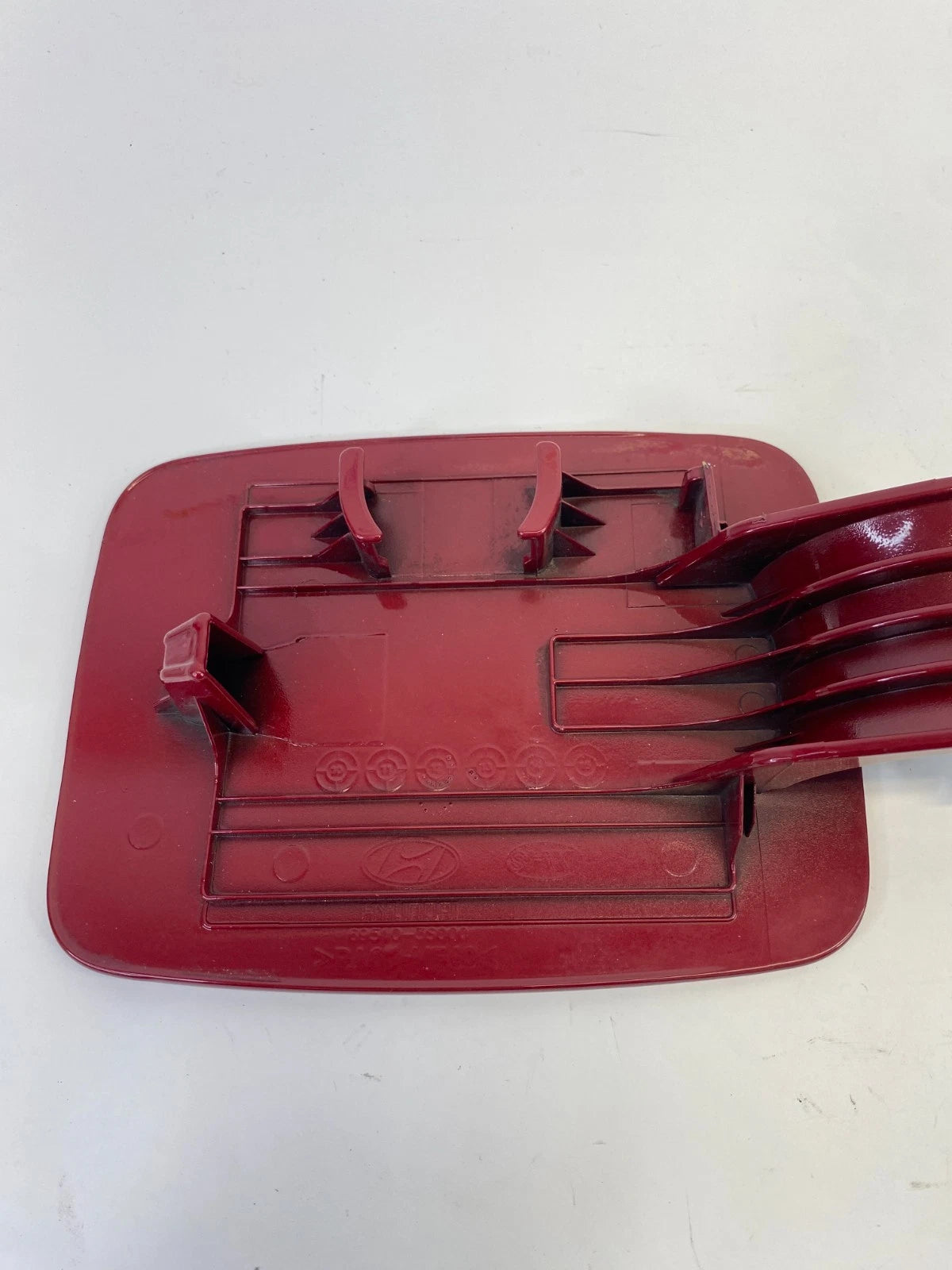 2011-2015 HYUNDAI SONATA 2.4L A/T FUEL FILLER DOOR GAS LID COVER 69510-3S000 OEM