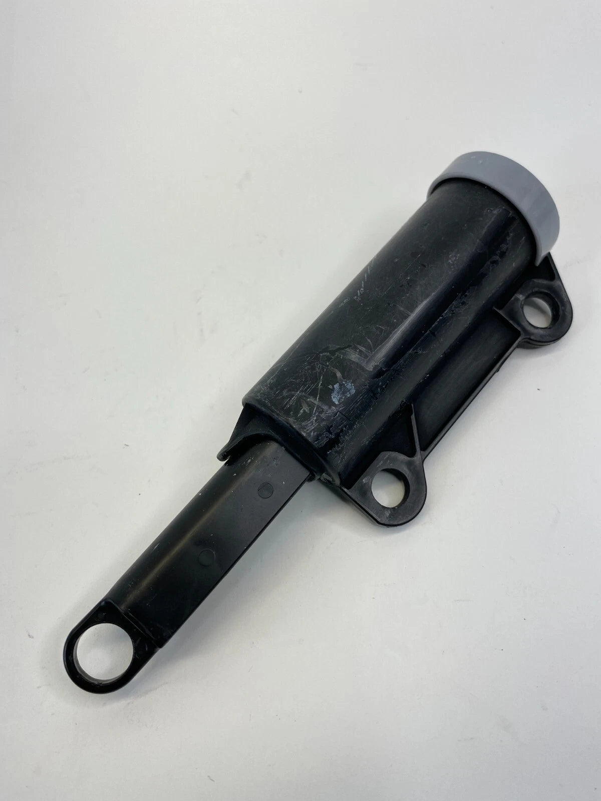 2011-2014 HYUNDAI SONATA GLOVE BOX INNER AIR DAMPER SUPPORT OEM
