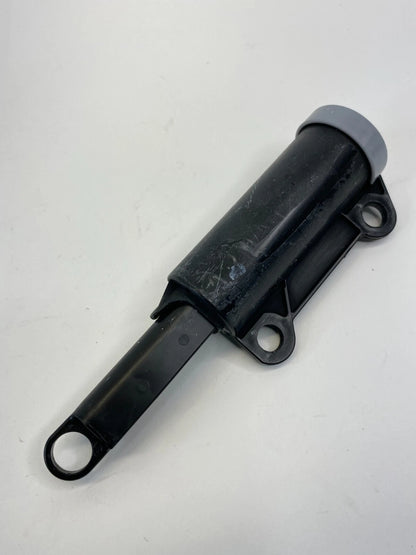 2011-2014 HYUNDAI SONATA GLOVE BOX INNER AIR DAMPER SUPPORT OEM