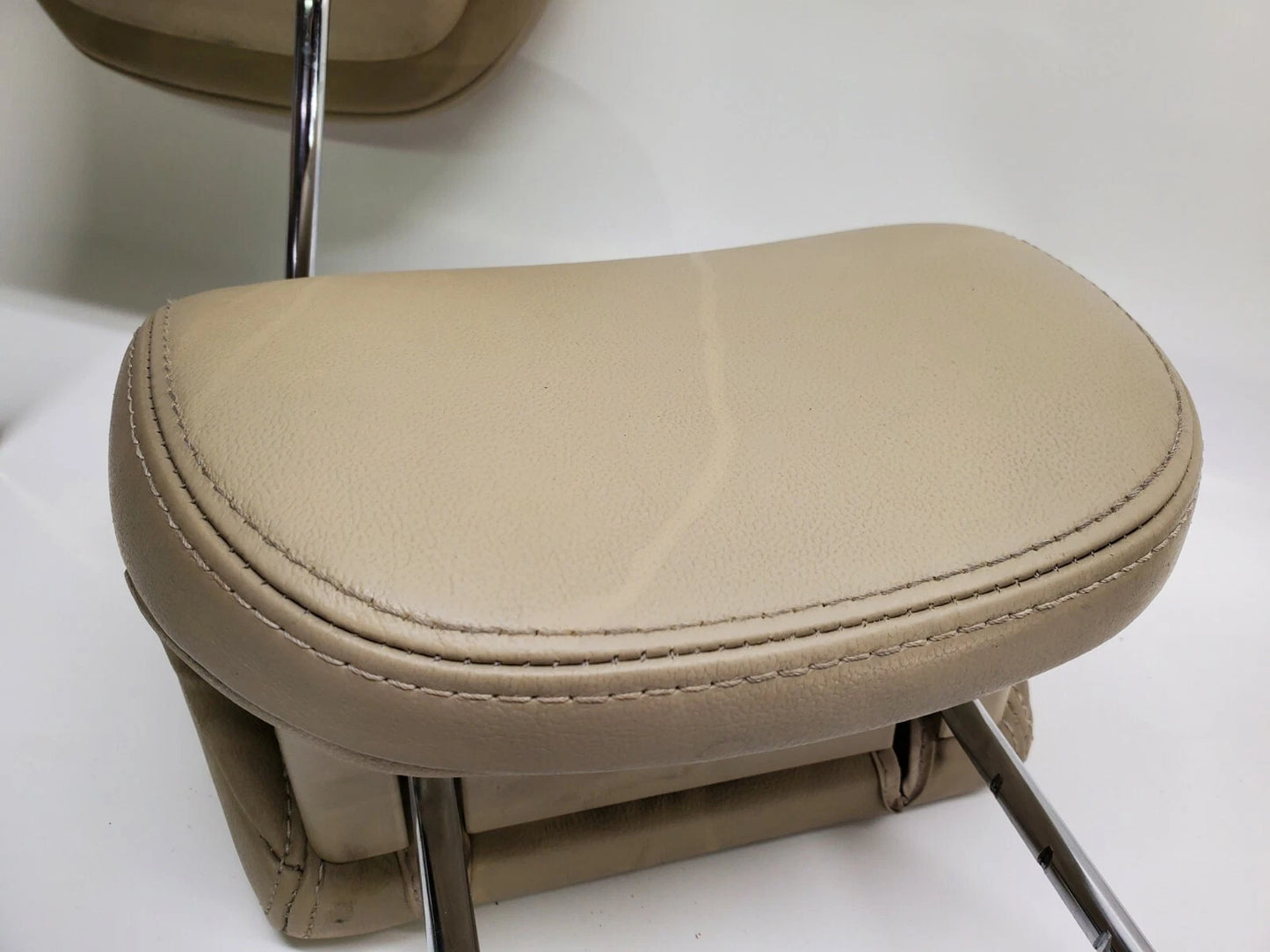 06 07 08 09 10 11 HYUNDAI AZERA FRONT SEAT HEADREST HEAD REST SET PAIR LEATHER