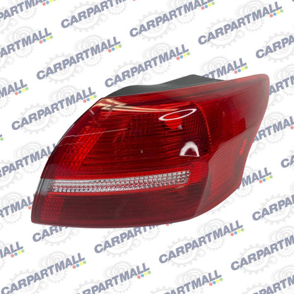 2015-2018 Ford Focus SE Sedan 2.0L 4-DR Right Tail Light Taillight F1EB-13404