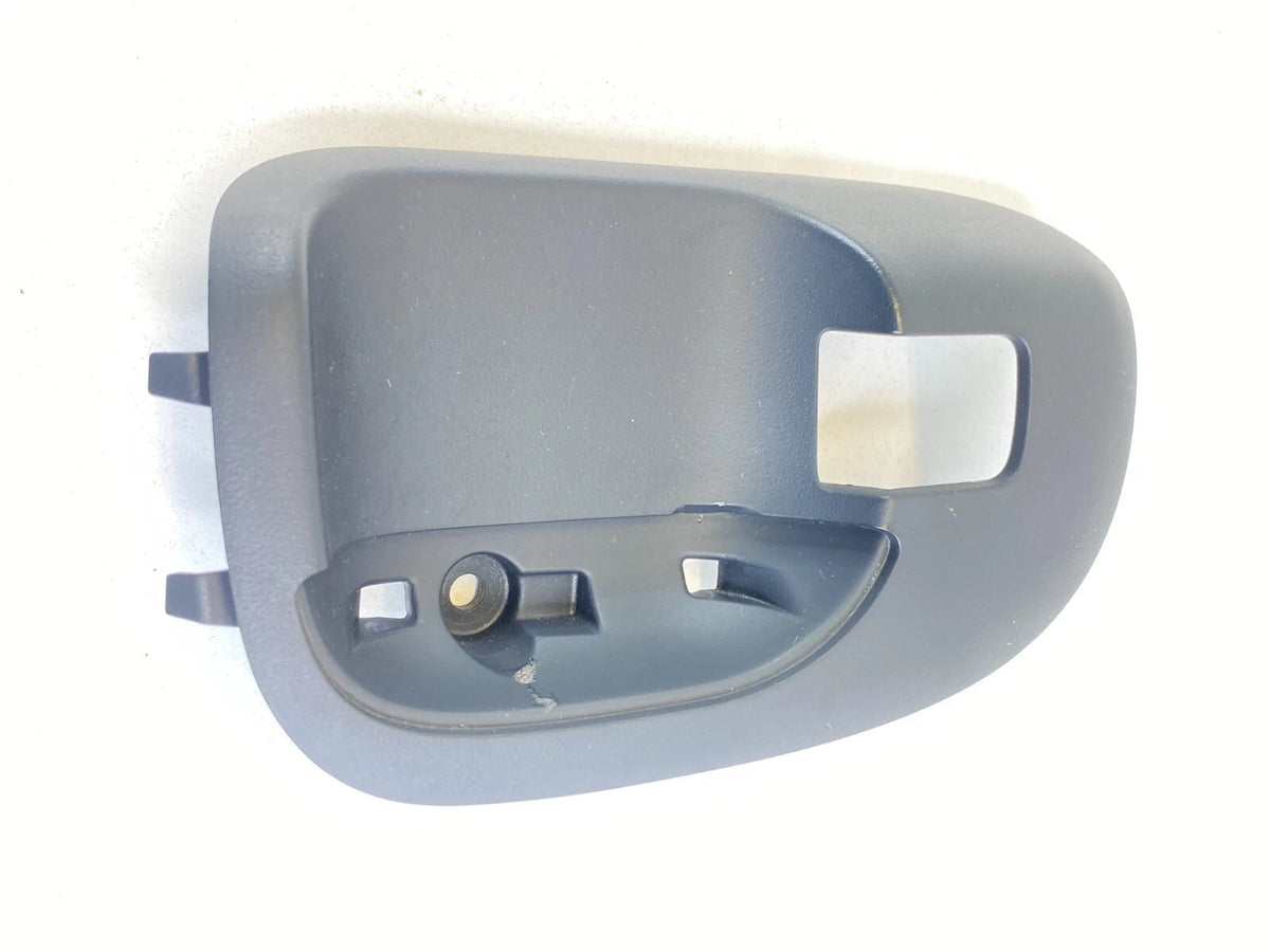 2011 2012 DODGE CALIBER REAR RIGHT INTERIOR INNER DOOR HANDLE BEZEL COVER TRIM
