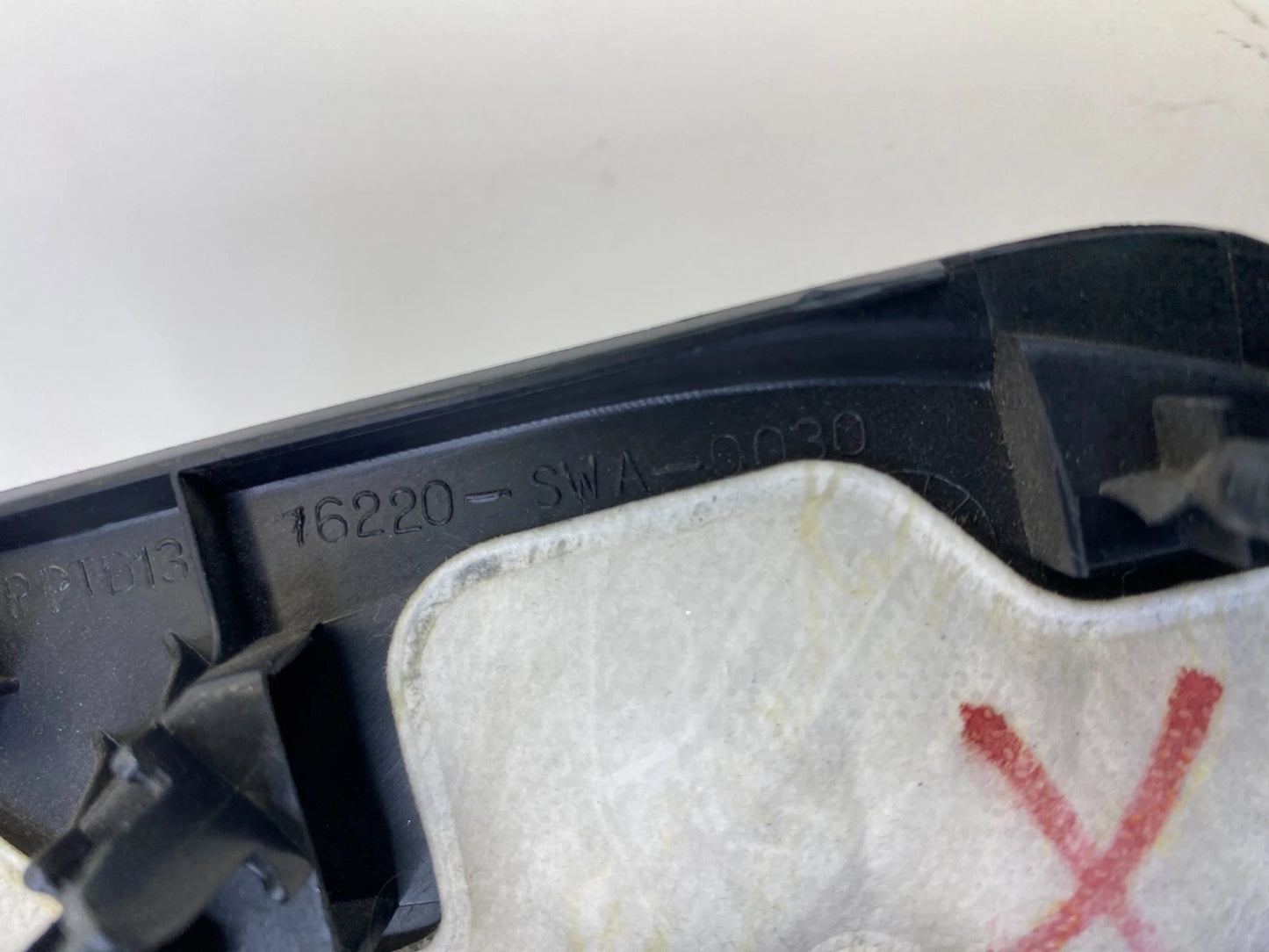 2007-2011 HONDA CR-V FRONT RIGHT PASSENGER INTERIOR MIRROR COVER TRIM 76220-SWA