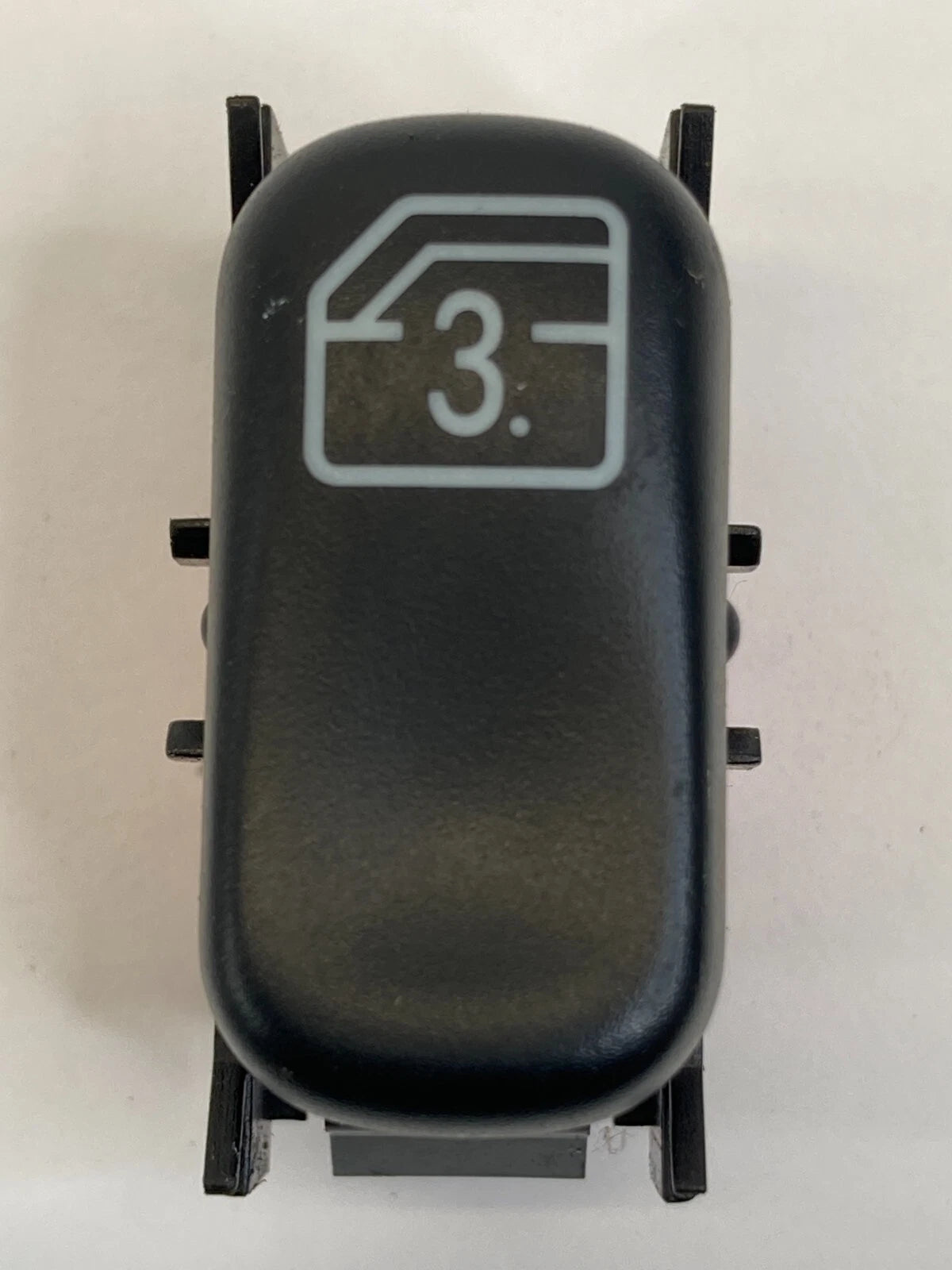 1998-2003 MERCEDES BENZ ML320 3RD WINDOW CONTROL SWITCH BUTTON 1638200410 OEM