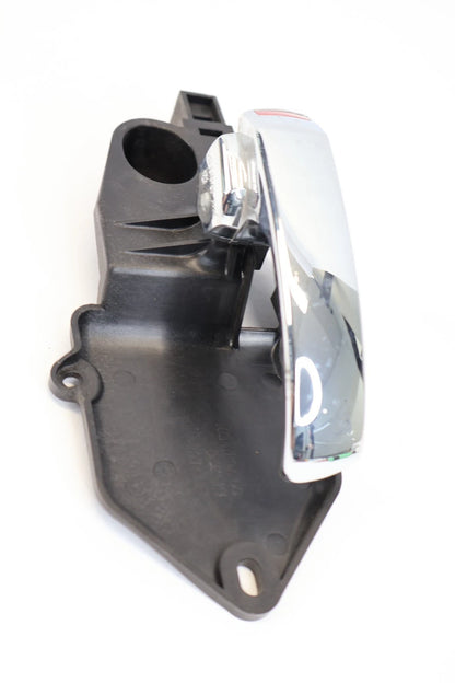 2012-2019 FIAT 500 FRONT RIGHT PASSENGER SIDE INTERIOR DOOR HANDLE 607048DX
