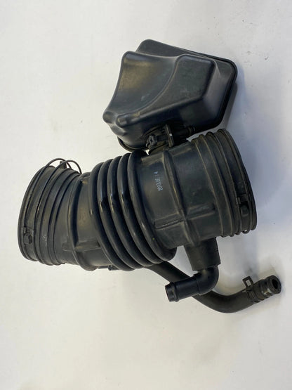 2015-2020 KIA SORENTO 3.3L AIR INTAKE HOSE DUCT RESONATOR ASSY OEM 28192-2W100