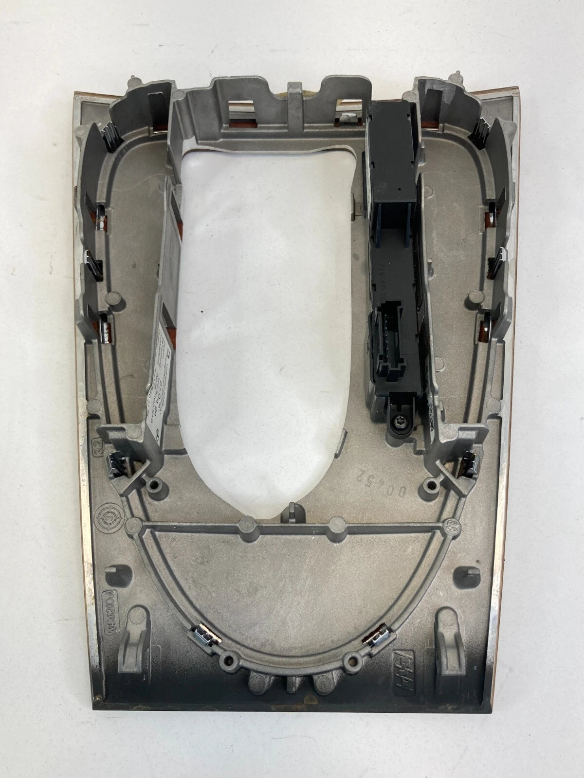 03-06 MERCEDES-BENZ E320 CENTER CONSOLE SHIFTER BEZEL TRIM PANEL A-211-680-52-36