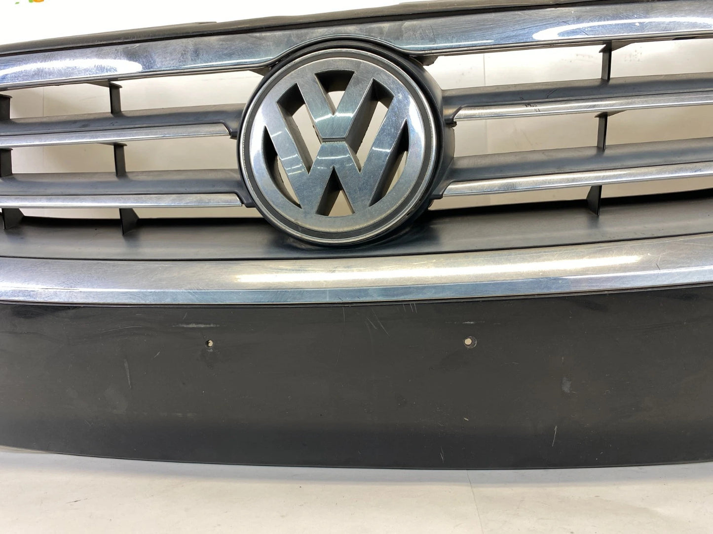 2009-2012 VW VOLKSWAGEN CC FRONT BUMPER UPPER GRILLE CHROME MOULDING OEM