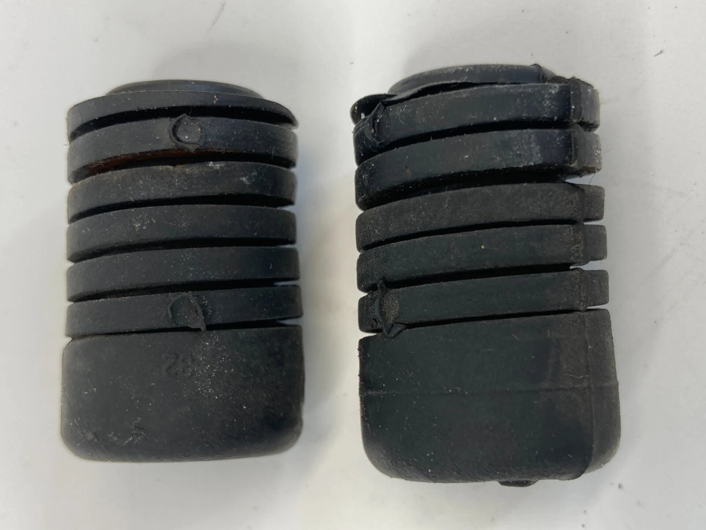 06-16 KIA OPTIMA 05-13 SPORTAGE HOOD BUMPER STOP ADJUSTER RUBBER SET PAIR OEM