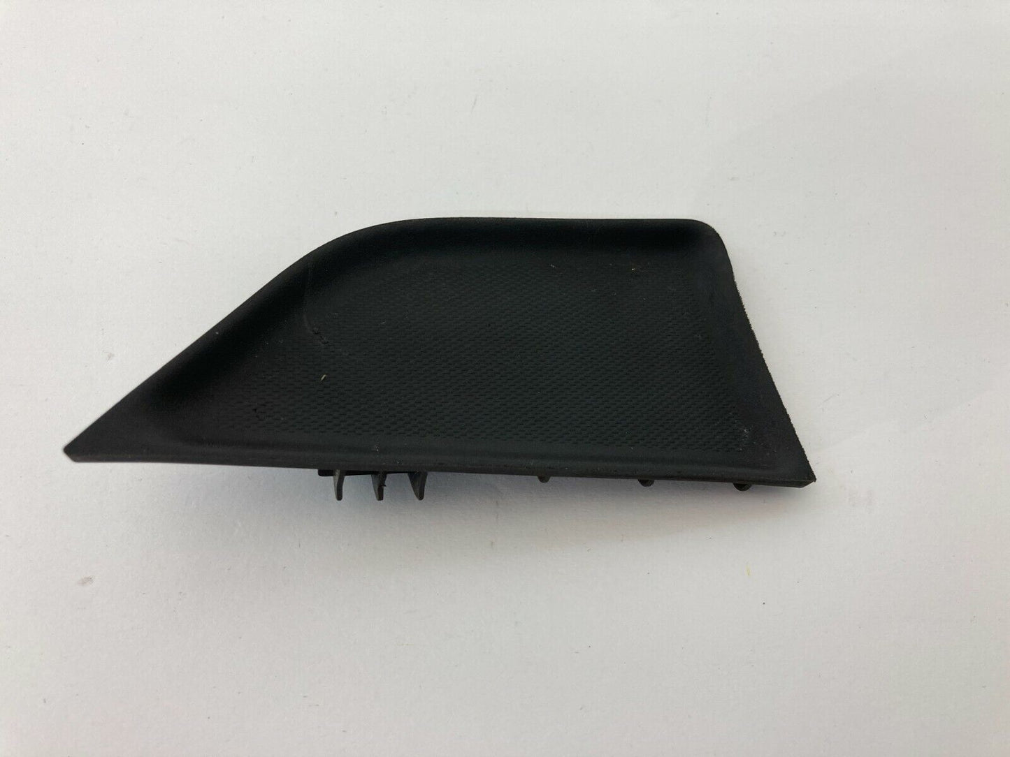 2014 2015 Chevrolet Impala Front Right Side Door Pull Cup Liner Cubby Tray Mat