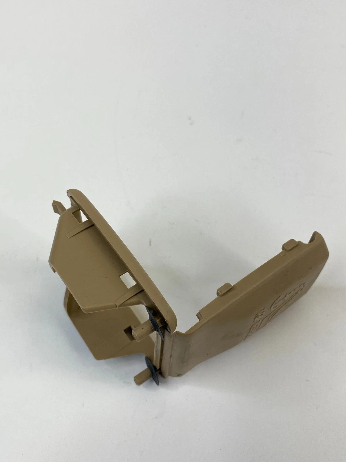 03 04 05 06 07 08 SUBARU FORESTER REAR SEAT ANCHOR CHILD COVER TOP TRIM OEM