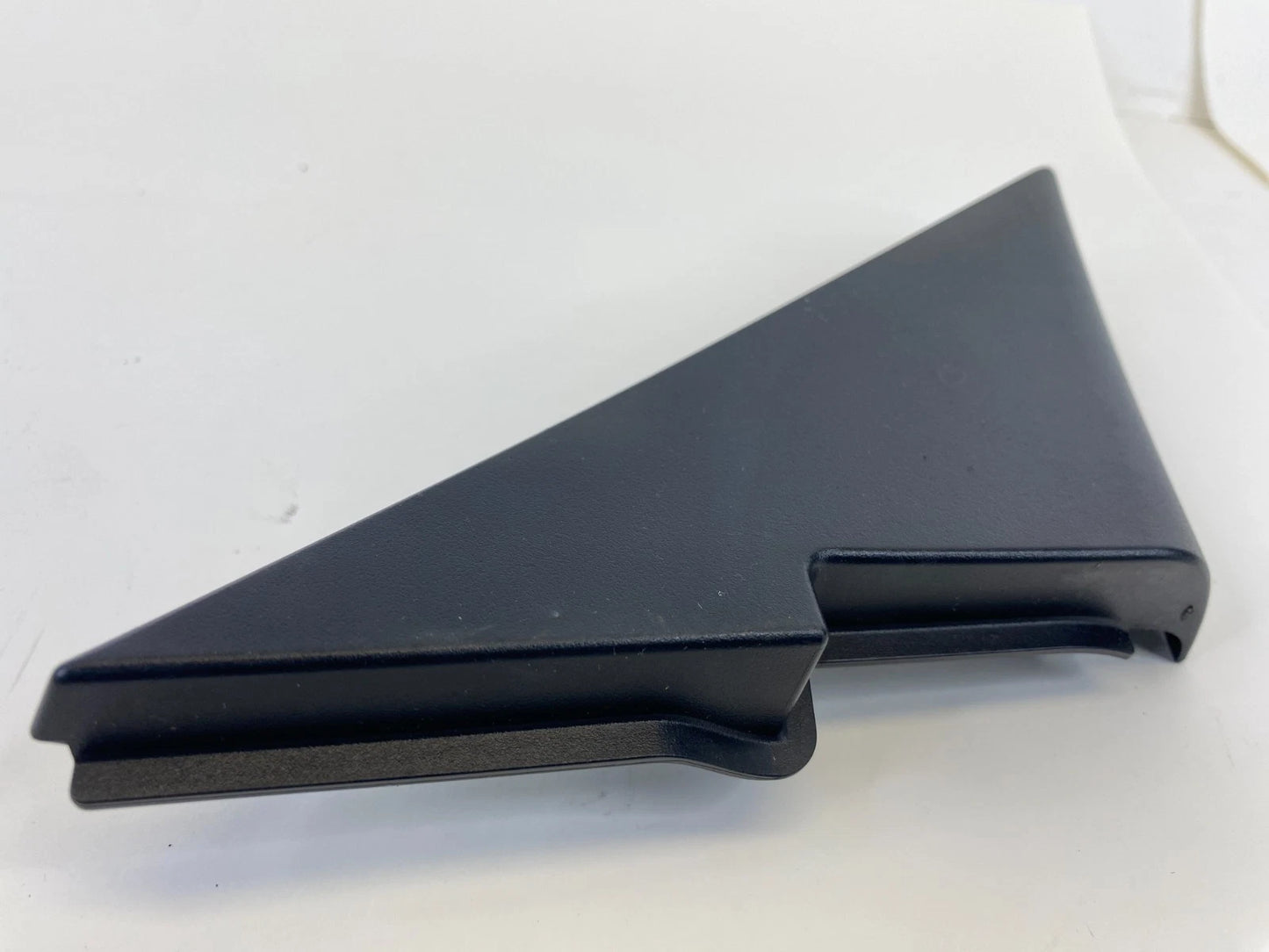 2005-2012 Toyota Avalon Front Inner Right Corner Cover Trim 67491-AC040 OEM