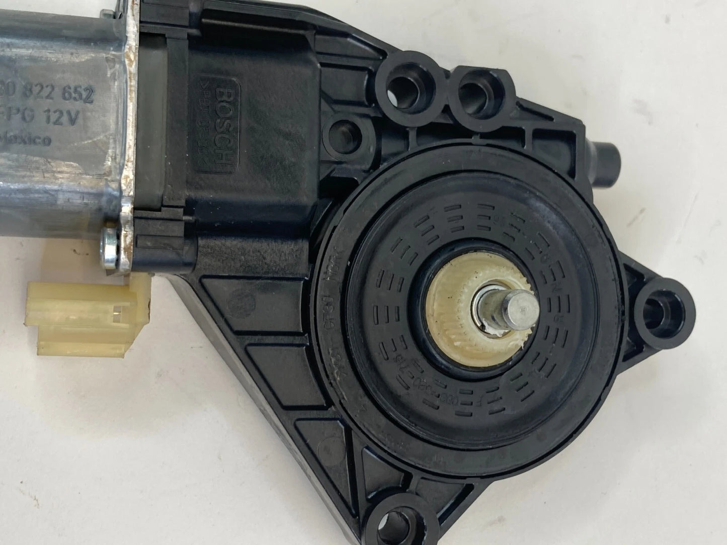 2011-2014 HYUNDAI SONATA REAR LEFT SIDE DOOR POWER WINDOW MOTOR 83450-3Q001 OEM