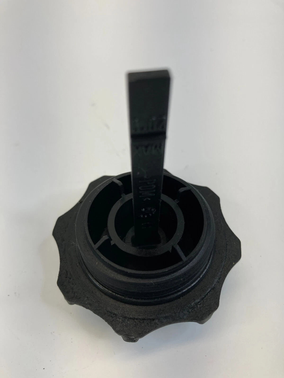 2004-2007 BMW 530I 525I POWER STEERING FLUID RESERVOIR CAP COVER OEM