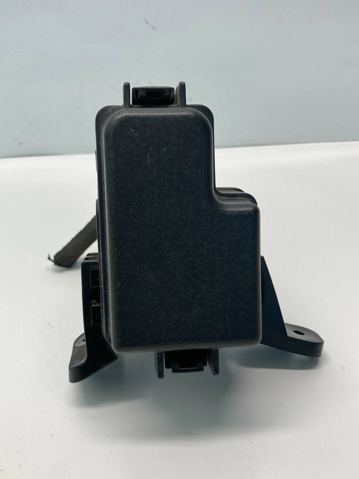 2011-2013 KIA OPTIMA 2.4L SEDAN ENGINE COMPARTMENT RELAY FUSE BOX ASSY OEM