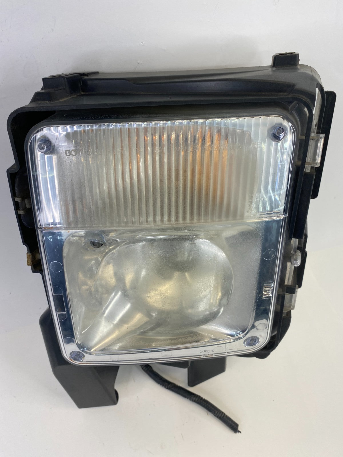 04 05 06 07 08 09 Cadillac SRX Front Left Side Fog Light Lamp Assembly OEM
