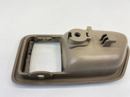 1997-2001 TOYOTA CAMRY REAR RIGHT SIDE INNER DOOR HANDLE BEZEL TRIM 69277-AA010