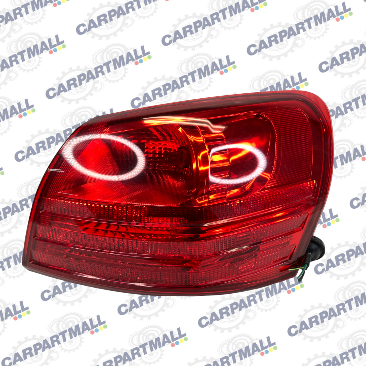 2008-2013 Nissan Rogue Rear Right Outer Tail Light Taillight Tail Lamp OEM