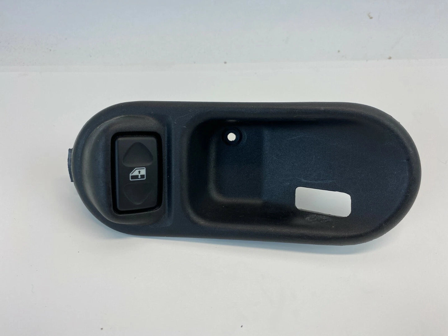 03 04 LAND ROVER DISCOVERY FRONT RIGHT INNER DOOR BEZEL W/ SWITCH YUF000200PUY