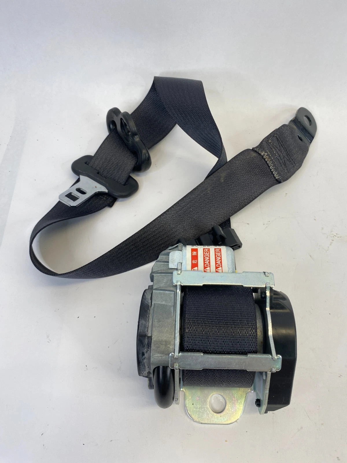 2009 2010 DODGE JOURNEY FRONT PASSENGER RIGHT SEAT BELT RETRACTOR 1AN02XDVAF OEM