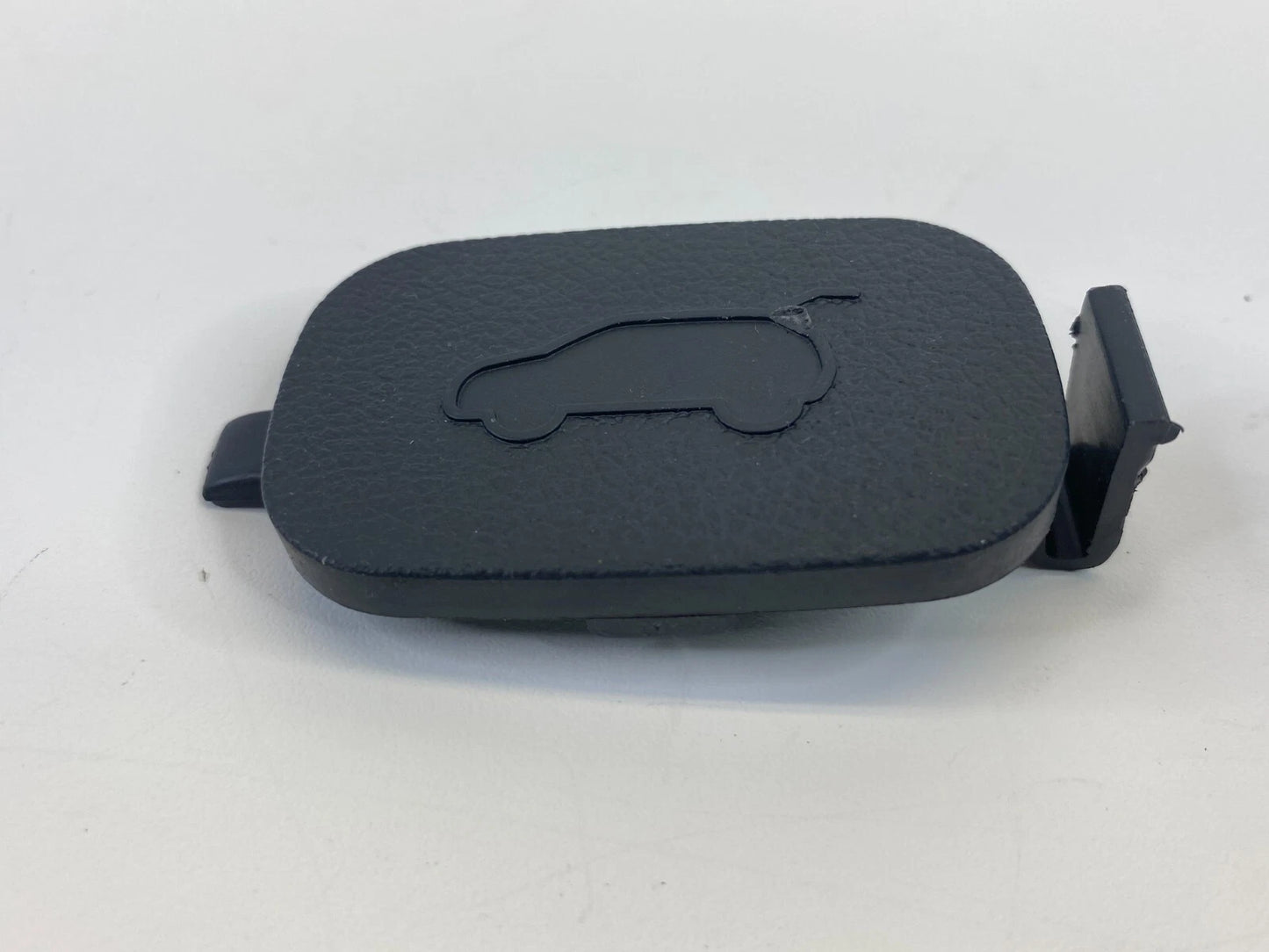 12-17 HYUNDAI ACCENT REAR TRUNK RELEASE PANEL BLANKING COVER TRIM 81753-1R200