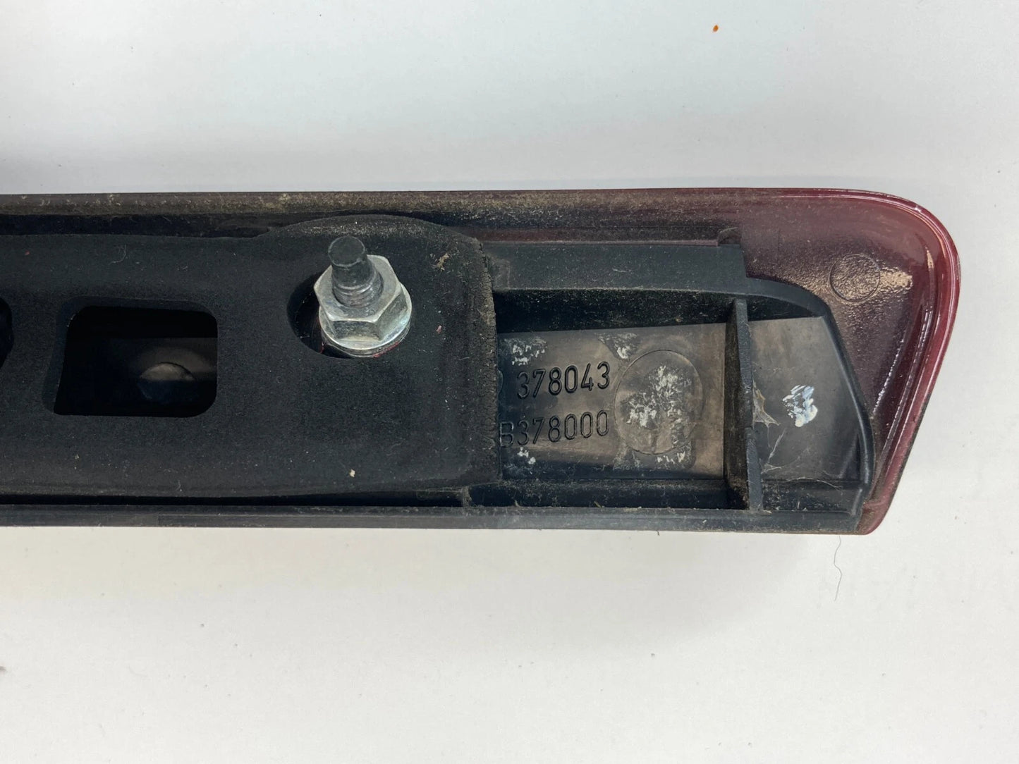 03-07 SAAB 9-3 93 SEDAN TRUNK LID LICENSE PLATE MOLDING HANDLE PANEL 12794599