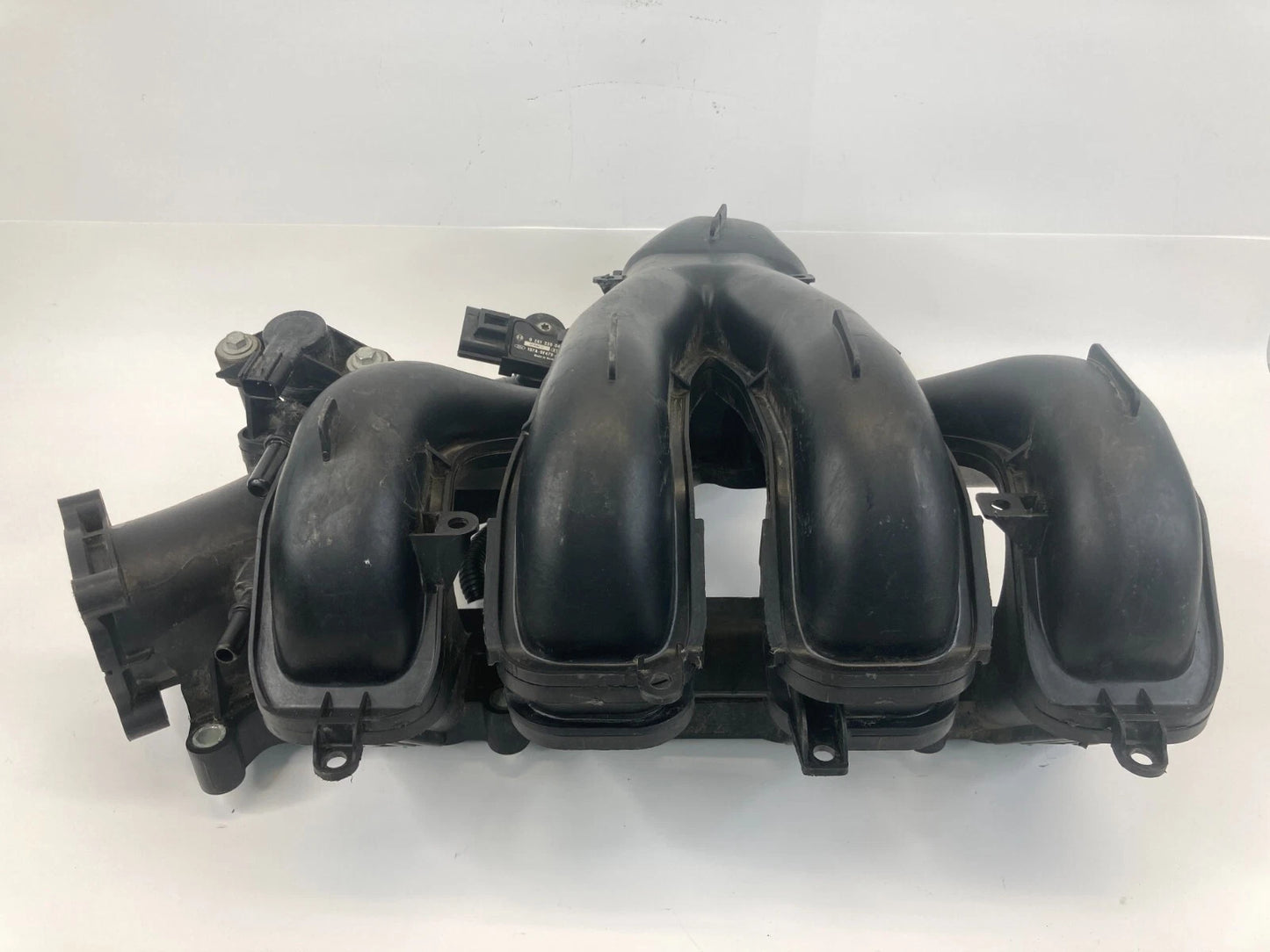 2013-2020 FORD FUSION 2.0L L4 HYBRID A/T INTAKE MANIFOLD ASSY DS7E-9424-A OEM