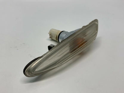 2004-2006 BMW X3 LEFT DRIVER SIDE FENDER MARKER REPEATER LIGHT 8382104 OEM
