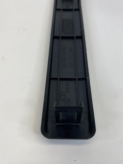 05-09 Hyundai Tucson Right Passenger Side Floor Carpet Protector Trim 842682F500