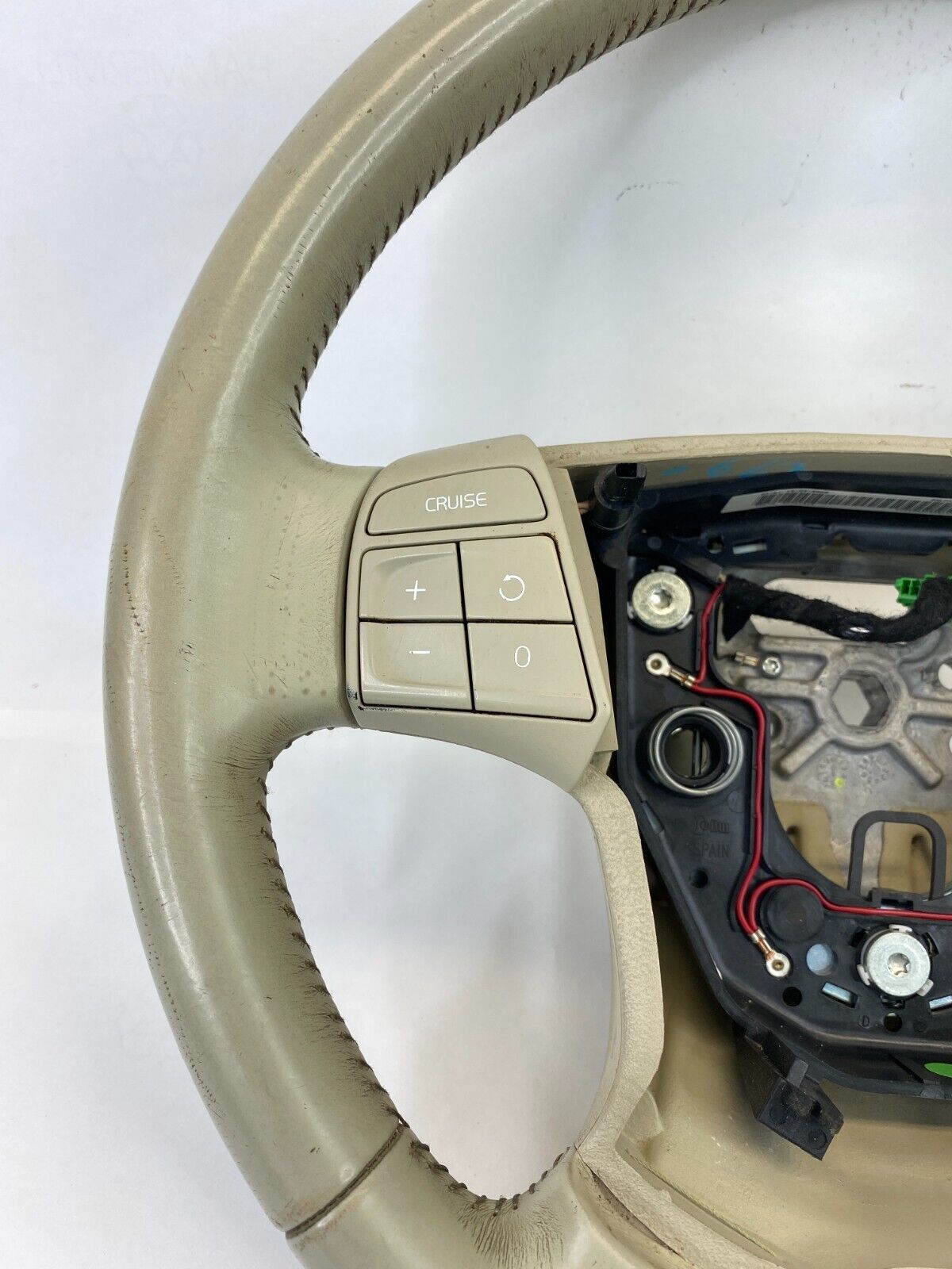 08-10 Volvo XC70 Driver Side Steering Wheel W Cruise & Audio Controls OEM