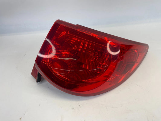2009-2012 CHEVROLET TRAVERSE REAR RIGHT SIDE OUTER TAIL LIGHT TAILLIGHT OEM