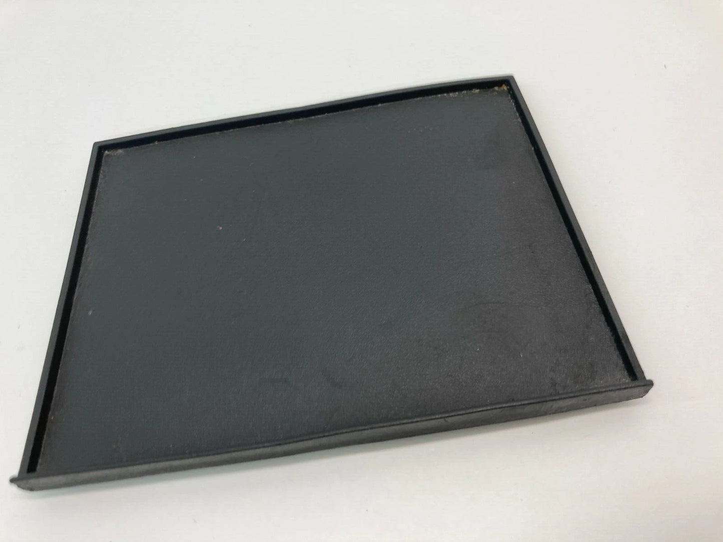 2004-2007 FORD FREESTAR MERCURY MONTEREY DASH MAT LINER TRIM M3024A8050 OEM