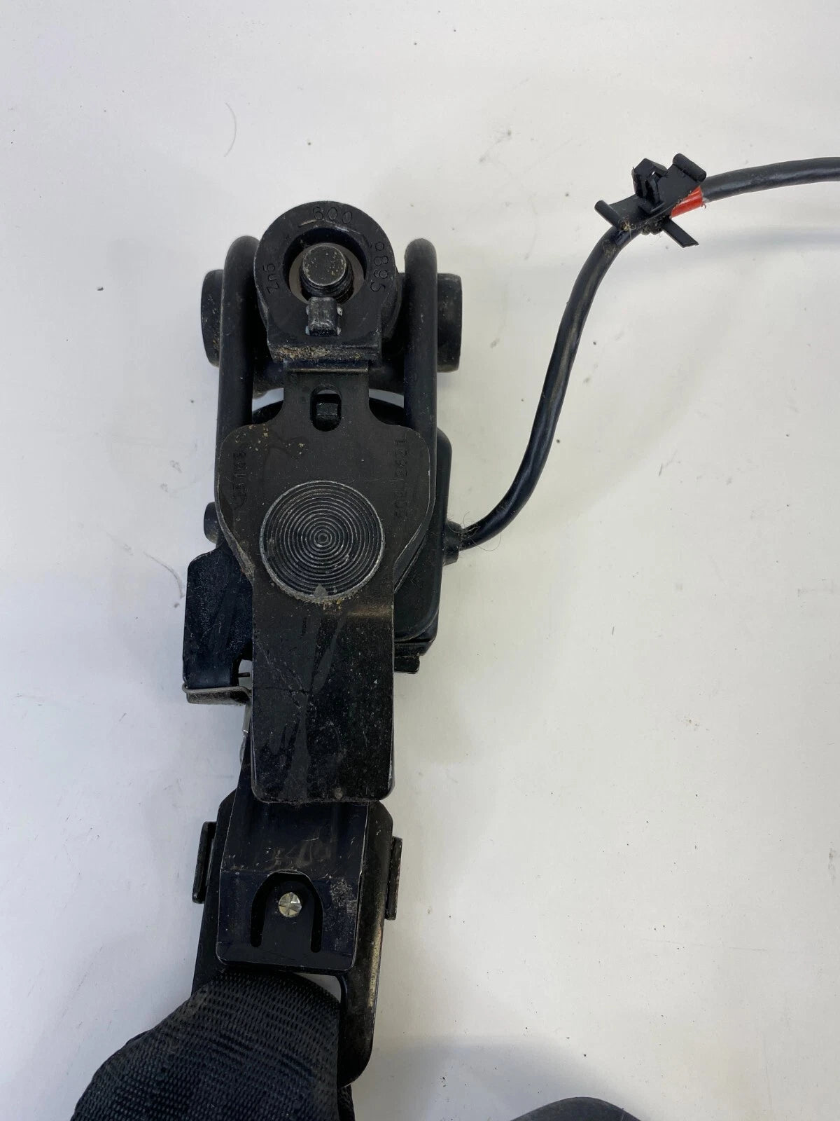 2001-2004 VOLVO S40 V50 FRONT RIGHT PASSENGER SEAT BELT RETRACTOR ASSEMBLY OEM