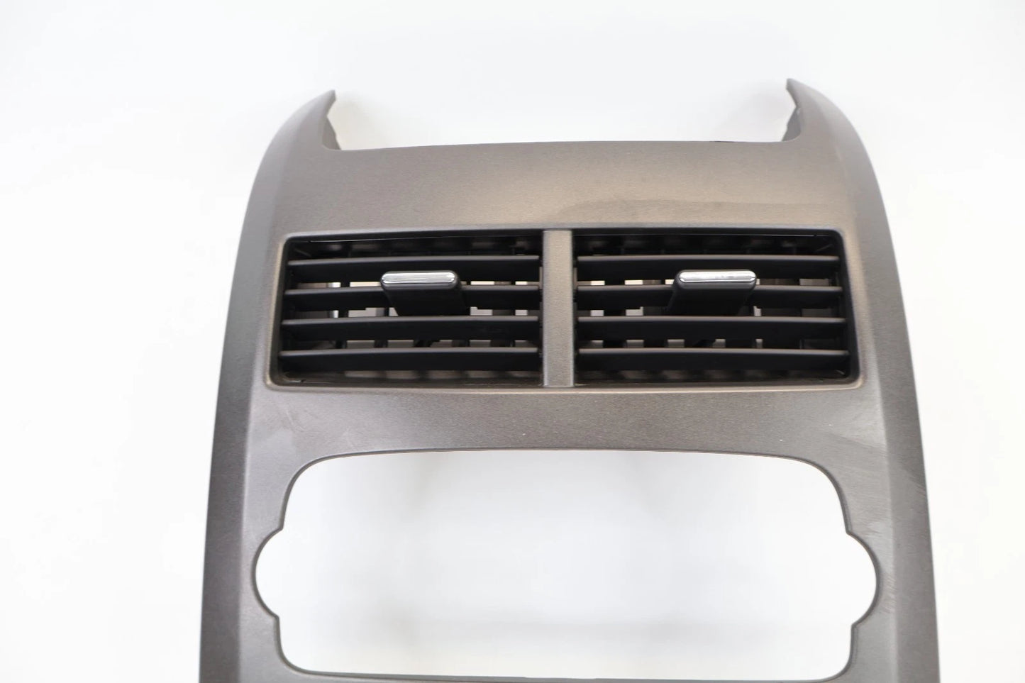 2012-2016 CHEVROLET SONIC CENTER DASH RADIO BEZEL W/ AIR VENTS 95460915