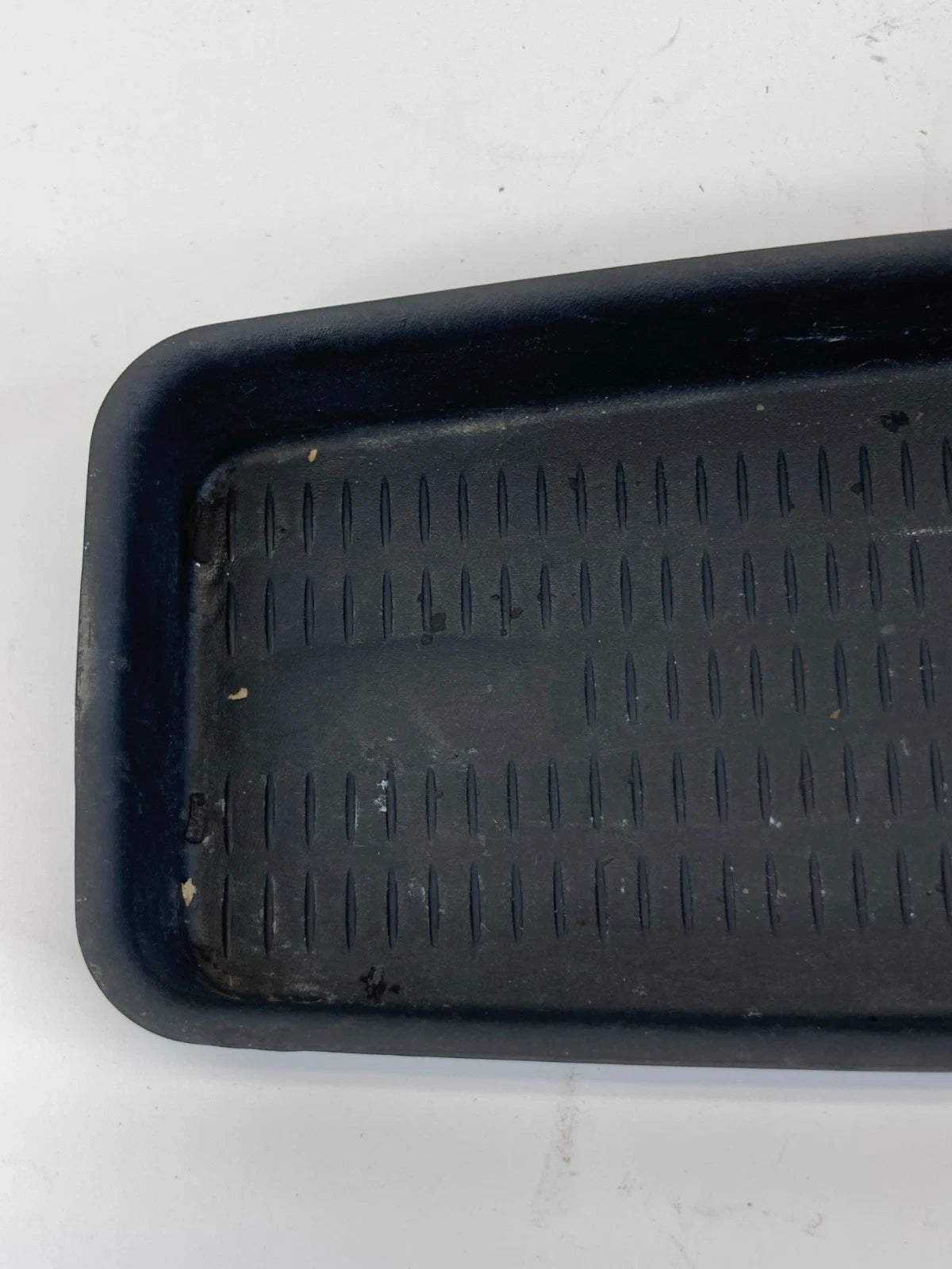 2007 2008 BMW 328XI FRONT CENTER CONSOLE STORAGE MAT COVER INSERT 51167118064