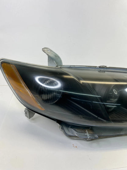 2007-2009 TOYOTA CAMRY SEDAN FRONT RIGHT PASSENGER HEADLIGHT HEADLAMP OEM