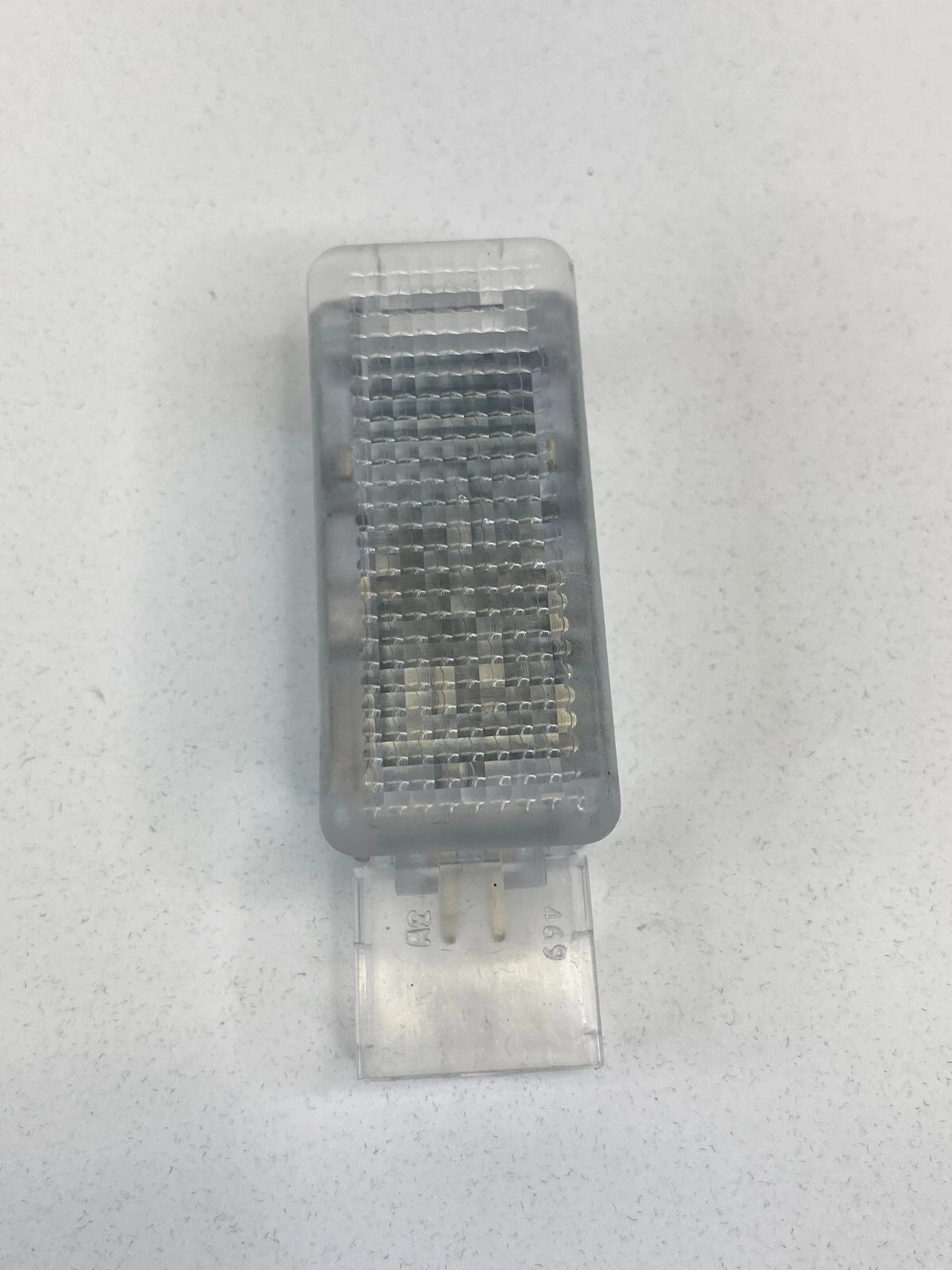 2006-2010 VOLKSWAGEN PASSAT INTERIOR GLOVE BOX WARNING LIGHT LAMP 7L0947415 OEM
