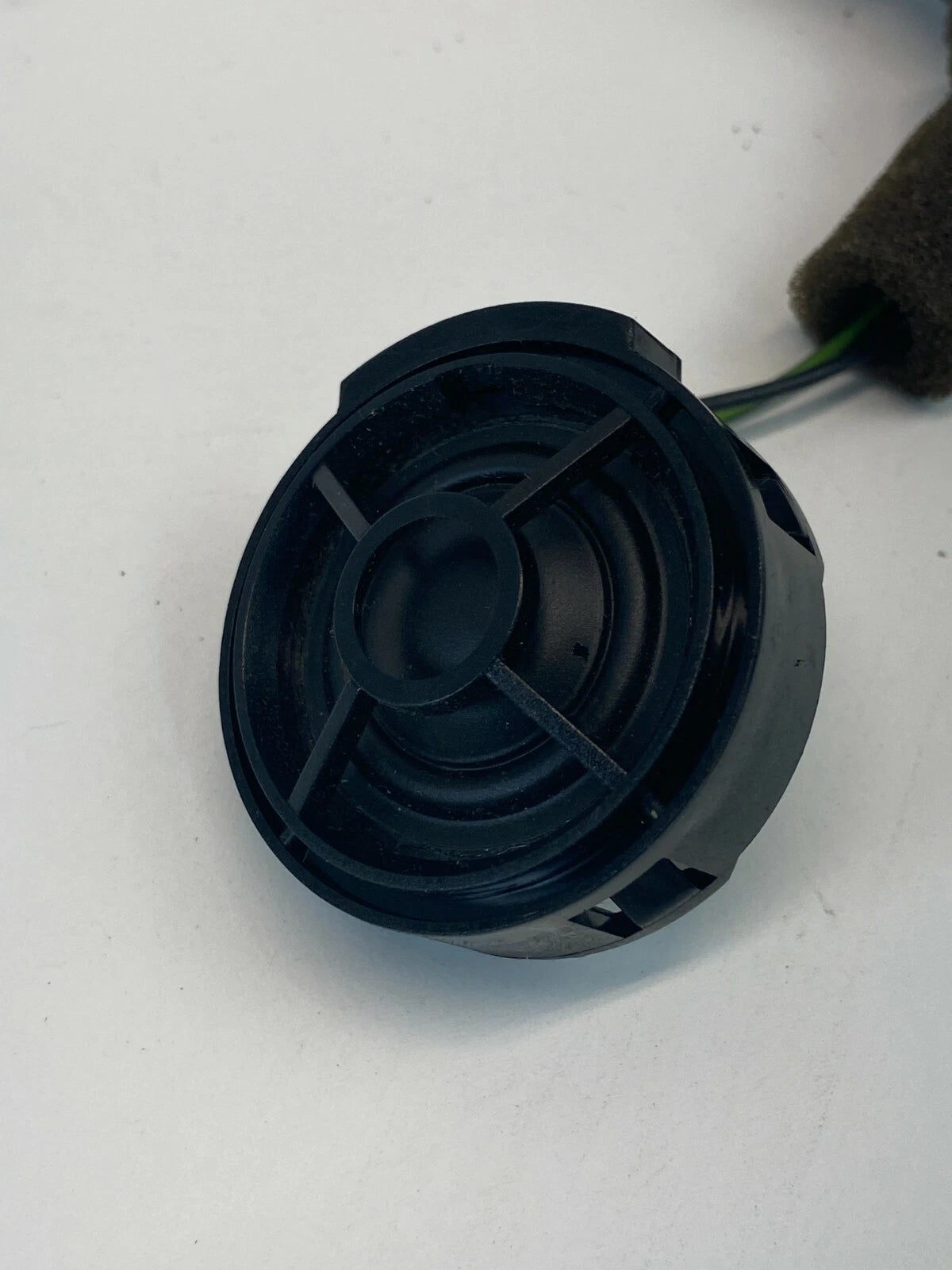 1996-2001 AUDI A4 SEDAN FRONT RIGHT DOOR TWEETER SPEAKER 8D0-035-399 OEM