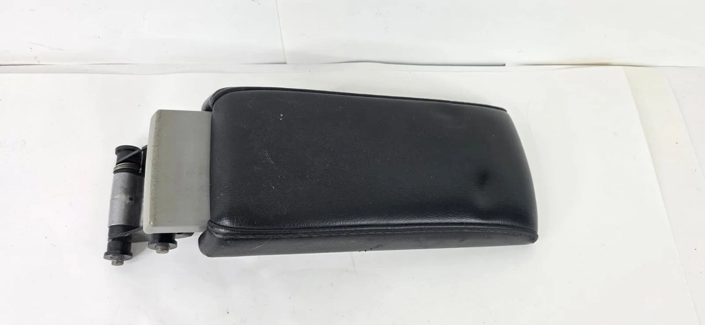 2002-2010 VOLKSWAGEN BEETLE CENTER CONSOLE ARMREST COVER LID BLACK ASSEMBLY OEM