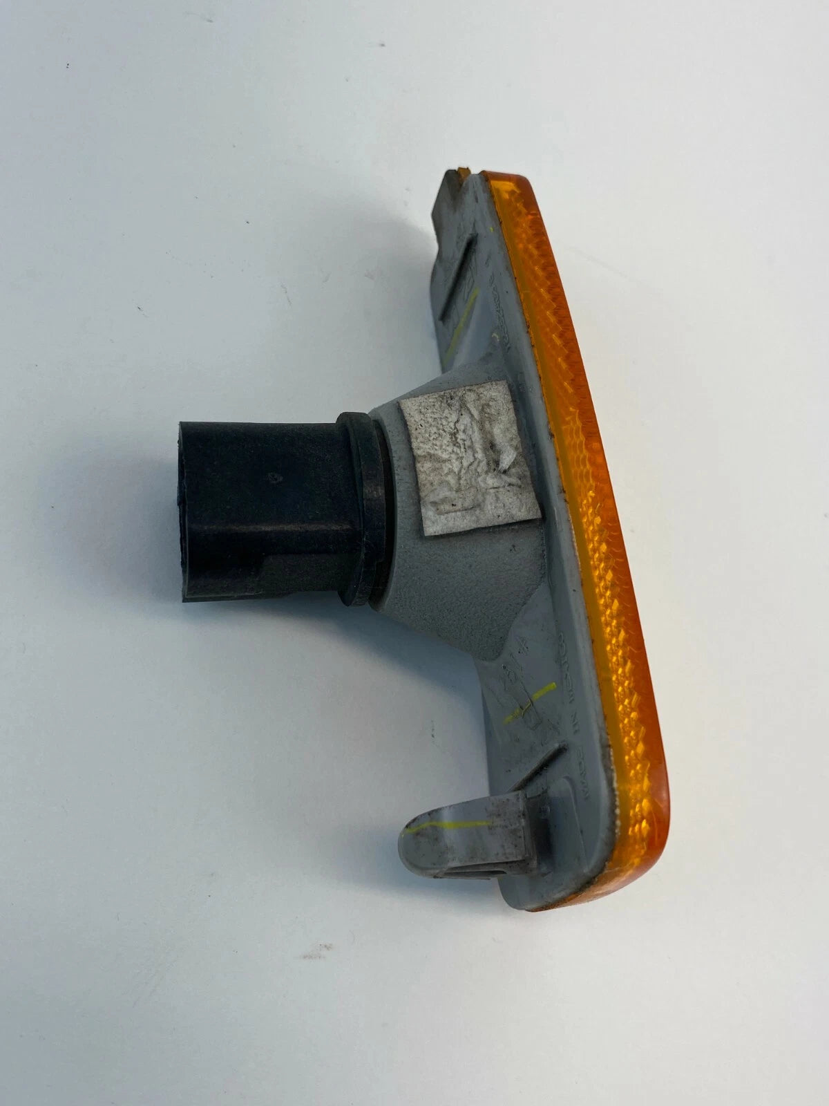 2006-2011 CHEVROLET HHR FRONT BUMPER RIGHT SIDE MARKER LIGHT LAMP 16532496 OEM