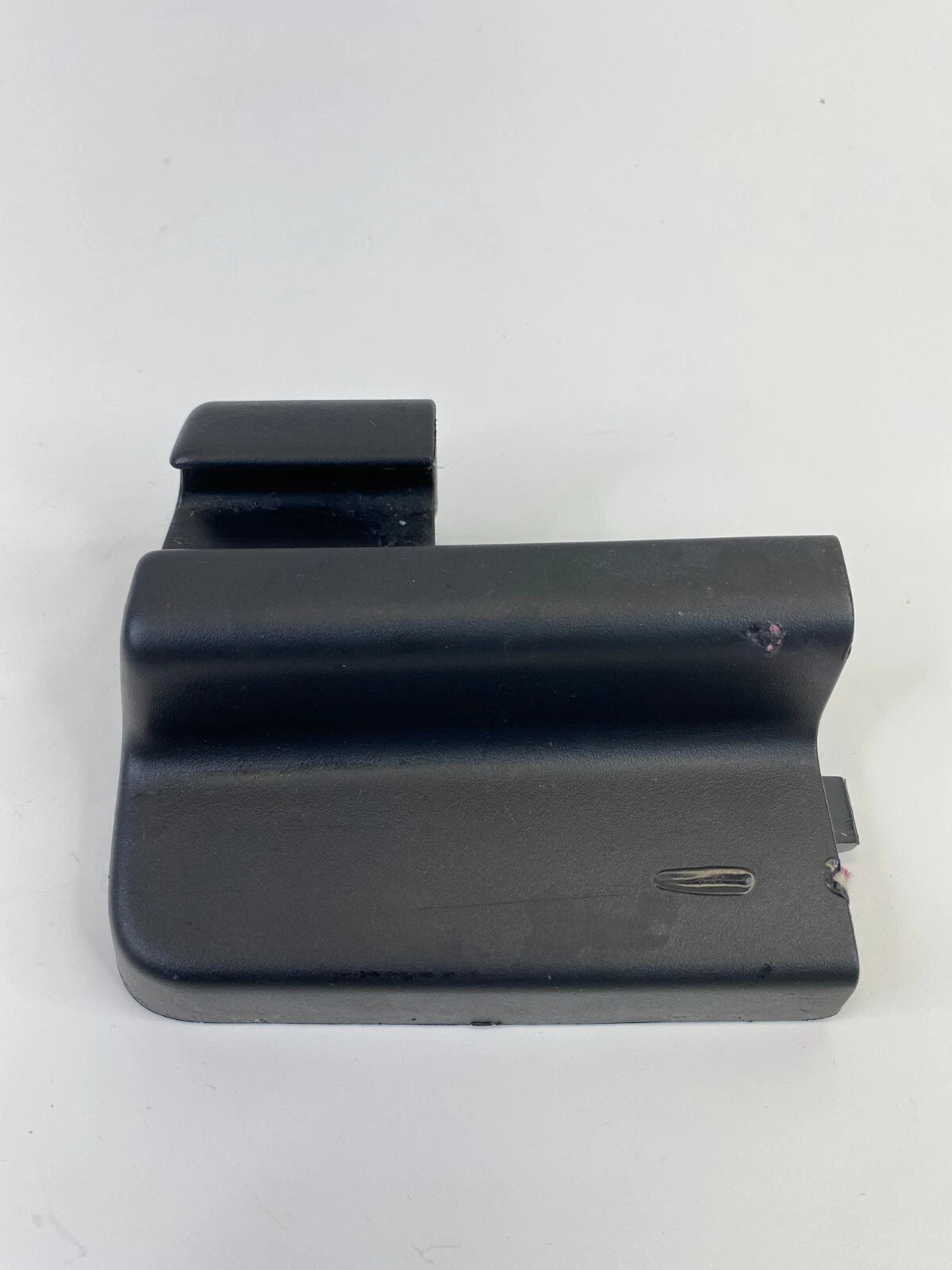 2005-2011 CADILLAC STS FRONT RIGHT SEAT REAR LEFT SIDE TRACK END COVER 88952688