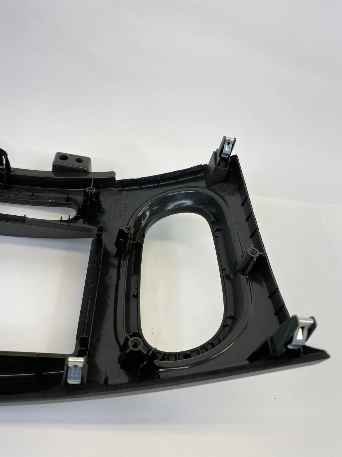 09 10 11 12 13 14 NISSAN CUBE CENTER DASH RADIO BEZEL TRIM PANEL 68260-1FC0A OEM